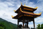 Thiền viện trên núi Bạch Mã